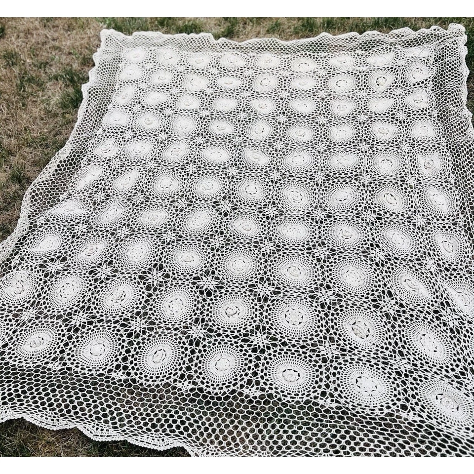 Domestications Crochet Lace Tablecloth rectangular 72" x 108" Cotton Beige - Image 2 of 4