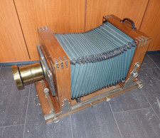 alte antik Großformat Kamera mit Voigtländer & Sohn Wien Objektiv Lens