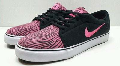 nike satire womens
