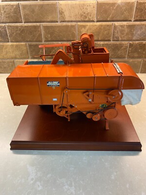 ALLIS-CHALMERS 60A ALL CROP HARVESTER 1/12 SCALE COMBINE BY