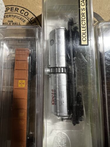 MODEL POWER 7544 SANTA FE 5941 LOCOMOTIVE F40 PH Nscale Train Set Tested Runs - Picture 4 of 9