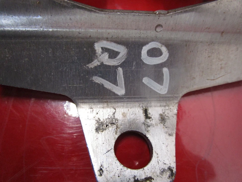 Refrigerador de óleo de transmissão Audi Q7 4.2L 2007-2010 fabricante de equipamento original - Imagem 2 de 4