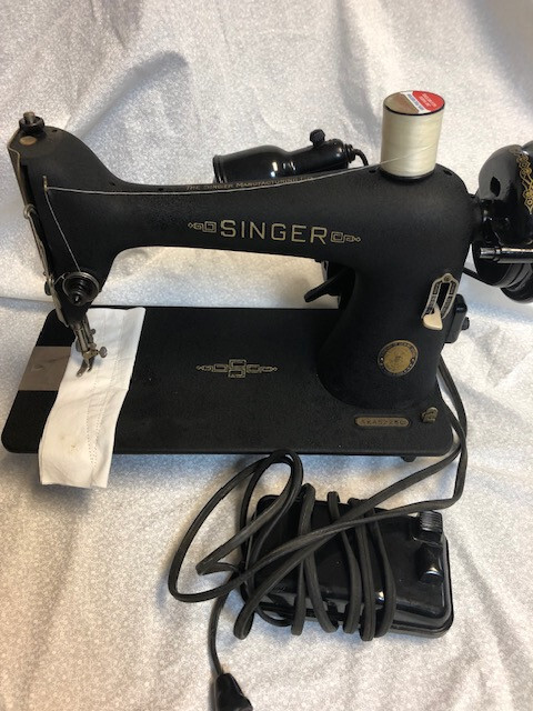1951 SINGER SEWING MACHINE 100 YEAR ANNIVERSARY MODEL 66 