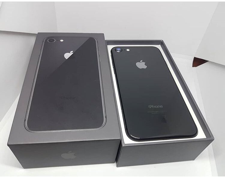 Apple iPhone 8 - 64GB- Black (Unlocked) online kaufen | eBay.de