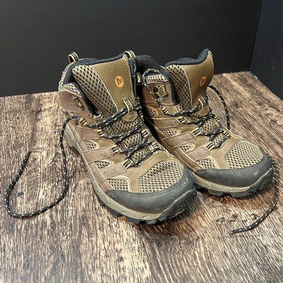 Merrell Moab 2 Mid Waterproof Boys Hiking Boots US 4.5 M Brown/Tan