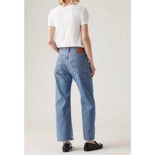 Levi  s Women  s 501 Classic Straight Leg Jeans Size 27S