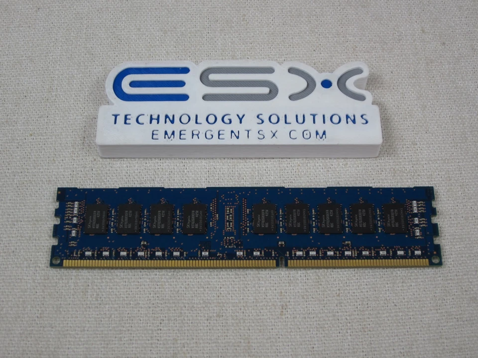 Hynix HMT351R7EFR8C-RD 4GB 2Rx8 PC3-14900R DDR3-1866MHz Server Memory - Image 2 of 3