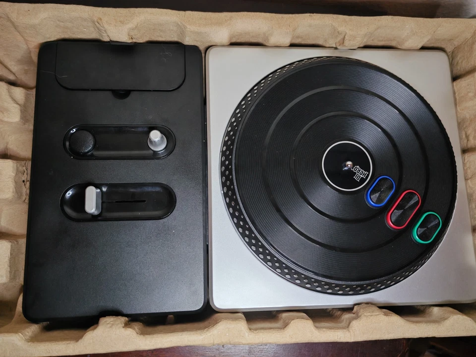 DJ Hero 2 PS3 Boxed With Dongle And Game Read Description - Image 2 of 4