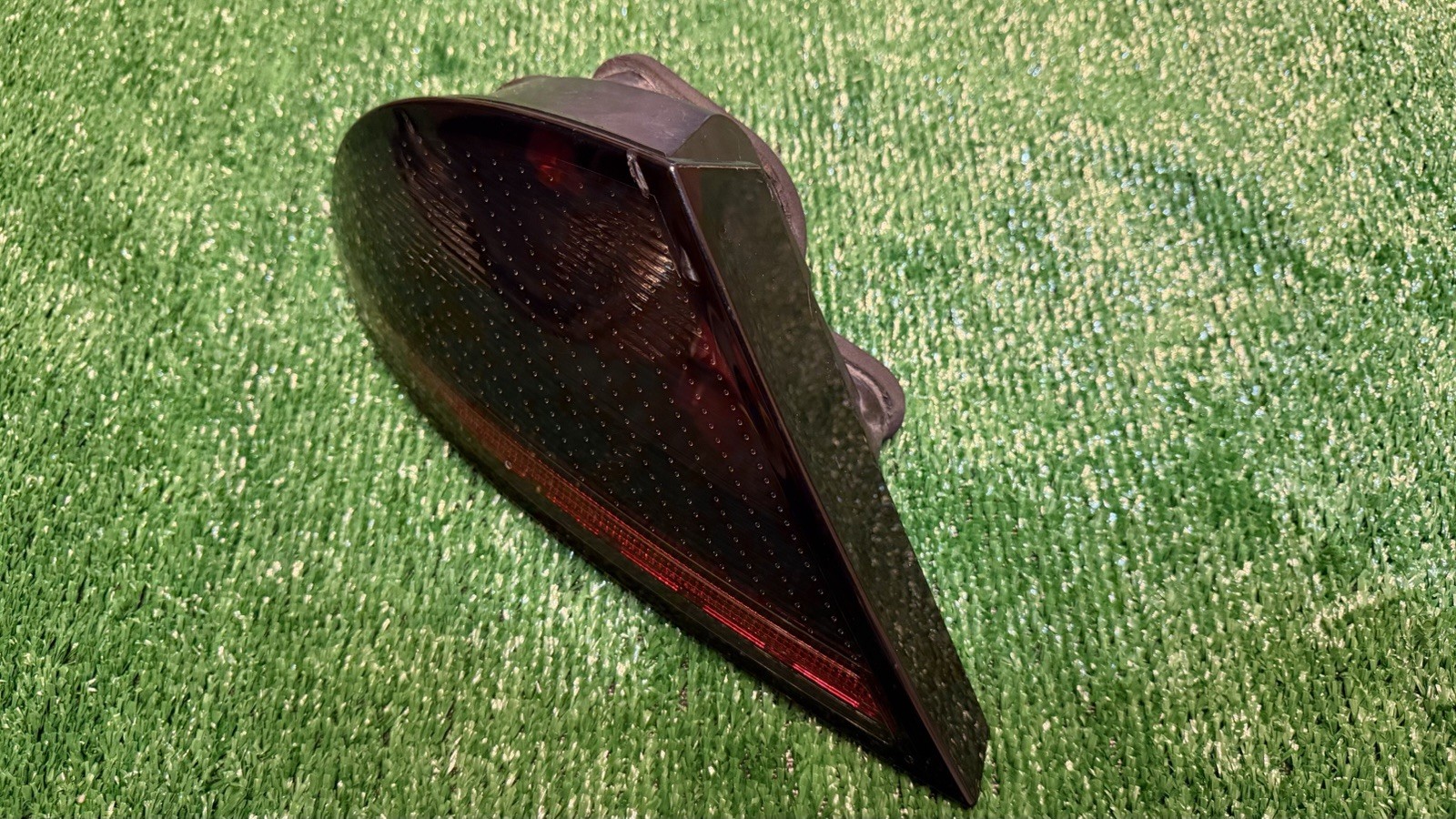 FERRARI CALIFORNIA LEFT (LH) REAR TAIL LIGHT OEM 226439 ⚠️CRACKED LENS⚠️