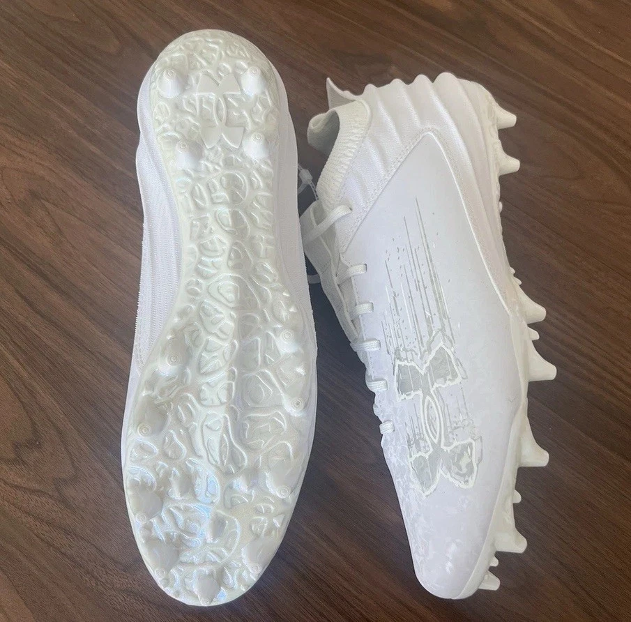 Under Armour Blur Smoke Suede 2.0 MC Football Cleats Men 3027978-101 White Sz 14 - Image 4 of 4