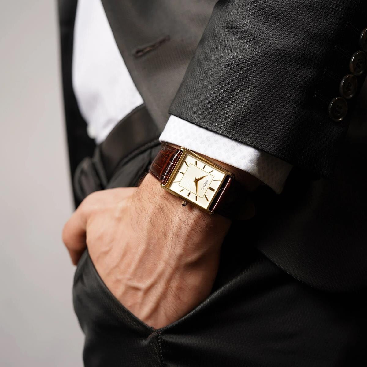 Seiko Essentials Champagne Men's Watch - SWR064 | eBay Seiko Essentials Champagne Men's Watch - SWR064 | eBay