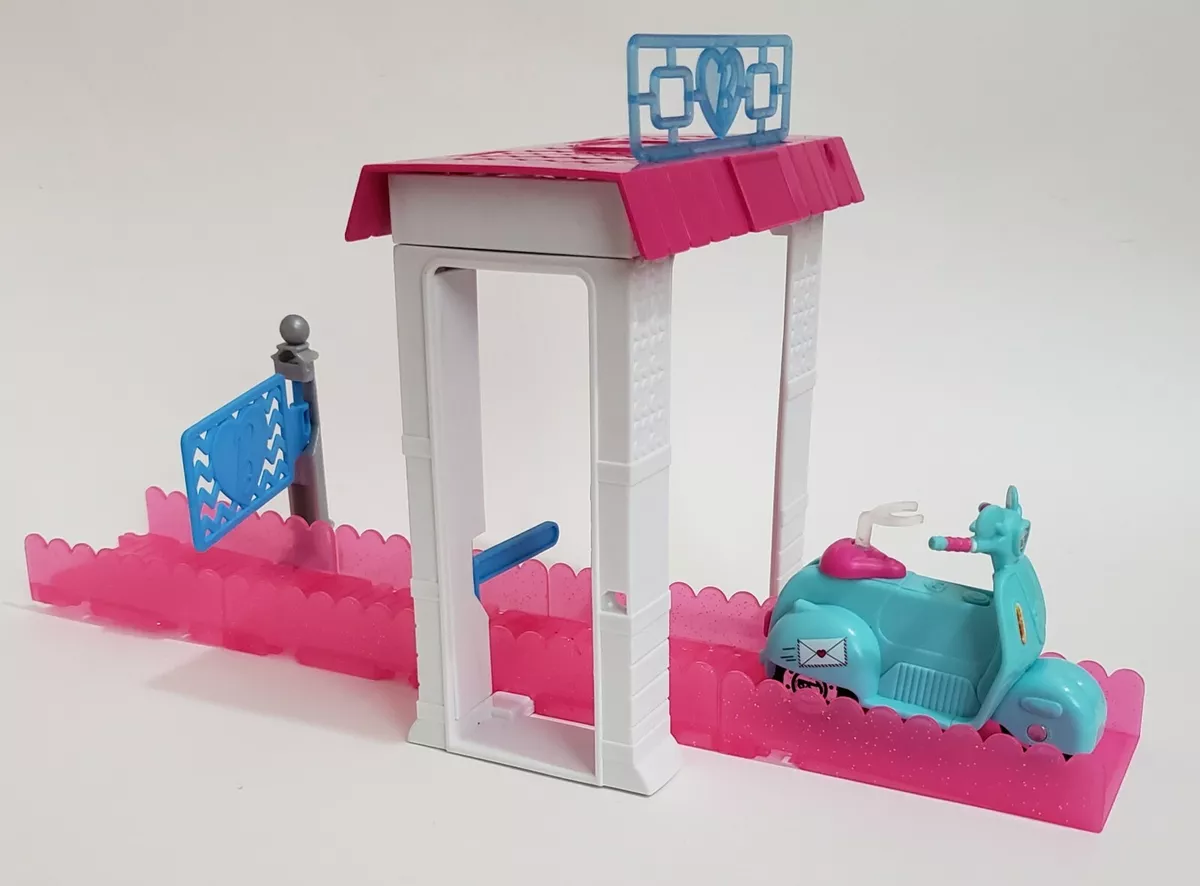 Barbie on the go post sale office