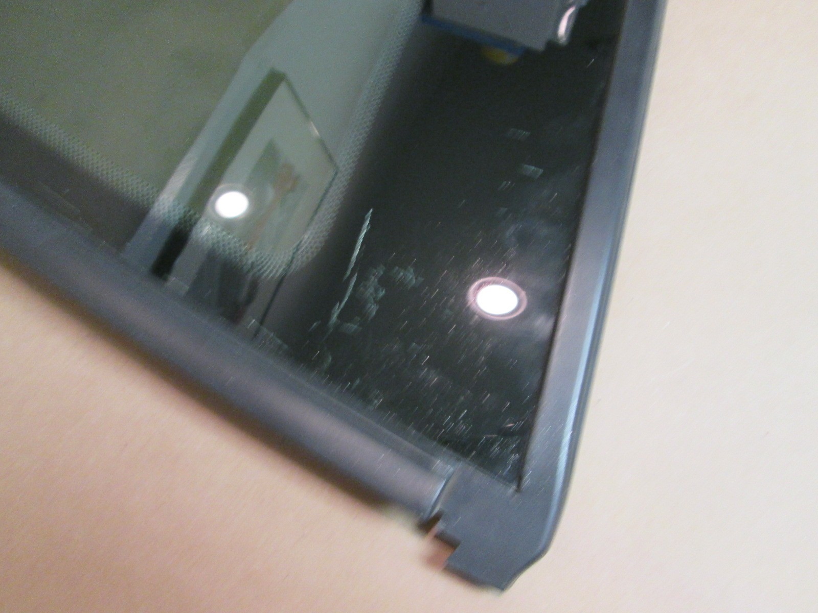 Maserati Coupe - RH Rear Qrt. Glass - Window # 387700402