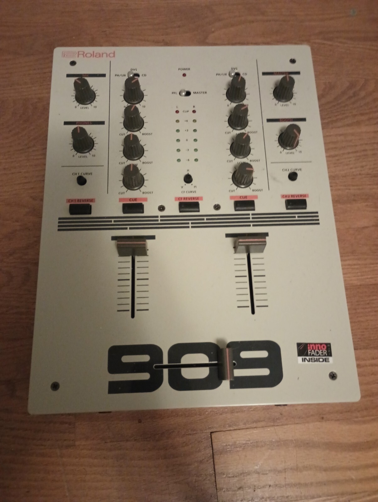 Roland DJ-99 スクラッチDJミキサー