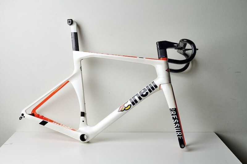 2021 Cinelli Pressure Road Bike Frame set Size L (56 2021 Cinelli Pressure Road Bike Frame set Size L (56