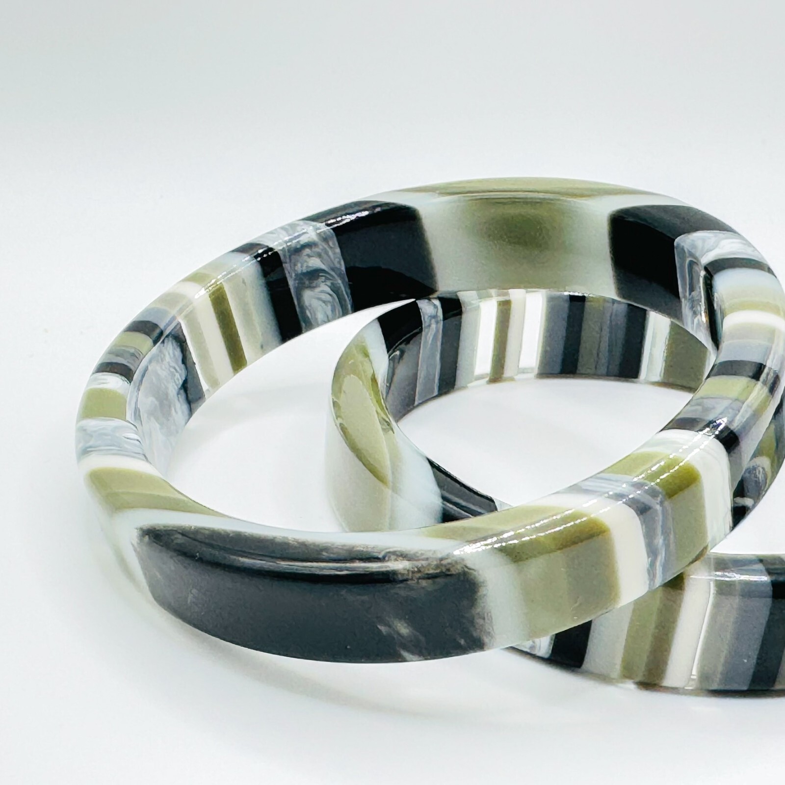 x2 Fire Fly Striped Pattern Chunky Solid Bangles … - image 2