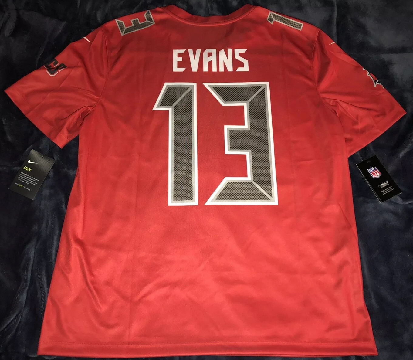tampa bay buccaneers jersey color rush