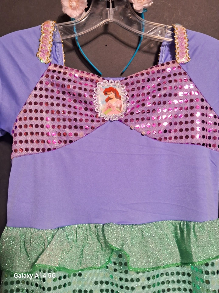 Disney Sirenita Ariel Vestido Halloween Disfraz Niño Talla 6-8 Y Corona Foto 2 de 4