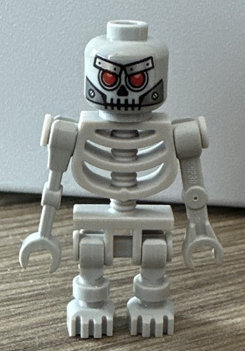 LEGO The Movie - Robo Skeleton Minifigure - Tlm048 70807 From Set - Picture 2 of 5