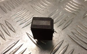 MERCEDES-BENZ C W204 Relais 0025421119 2.70 Diesel 150kw 2004 28407330