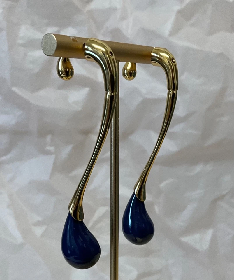 Bottega Veneta. Pendientes chapados en oro con piedra lapislázuli # 366 Foto 4 de 4