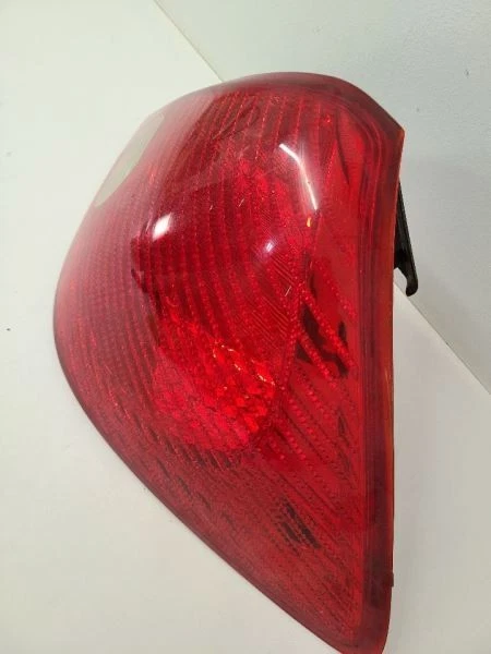 Luz trasera derecha para pasajero Pontiac G6 2005-2010 sedán 15242808 Foto 3 de 4