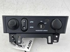 2002-2005 Ford Thunderbird Convertible Top Switch Aux Power Outlet Oem 2002-2005 Ford Thunderbird Convertible Top Switch Aux Power Outlet Oem