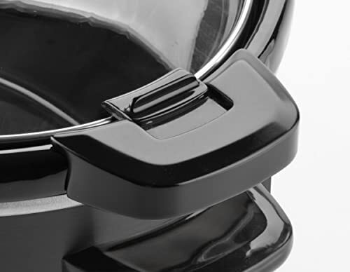 Toastmaster 4-Quart Digital Slow Cooker with Locking Lid (Graphite)