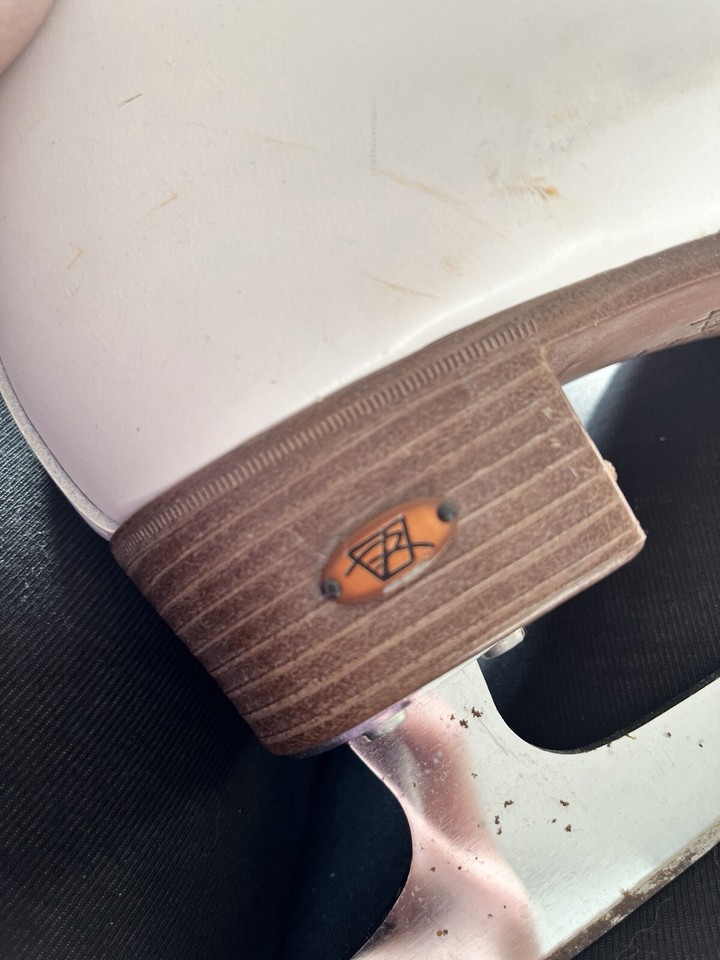 RIEDELL Model 121 Women’s Sz 9.5 Figure Skating/Ice Skates w/ Riedell