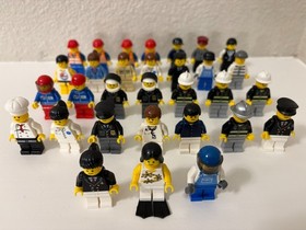LEGO 9247 Town: Community Workers Set #9247-2 from 2006 - 100% Complete