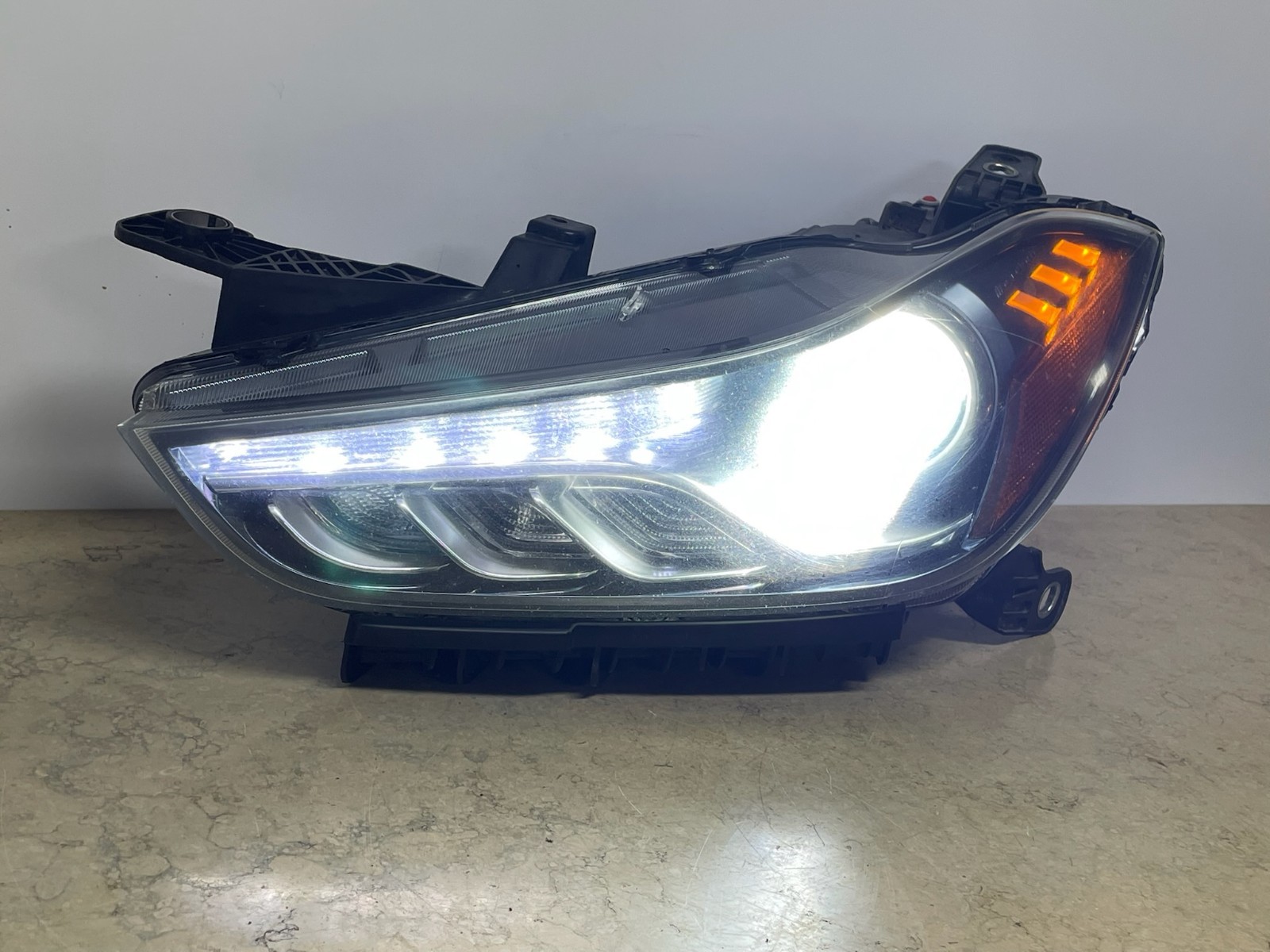 14-17 Maserati Ghibli M157 Front Left Driver Side Headlight Lamp Xenon OEM