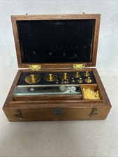 VINTAGE / ANTIQUE BRASS WEIGHTS APOTHECARY CASED WOOD SET