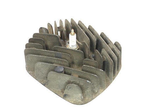 71 Suzuki TS90 TS 90 Engine Cylinder Head Top End Cap 3-O