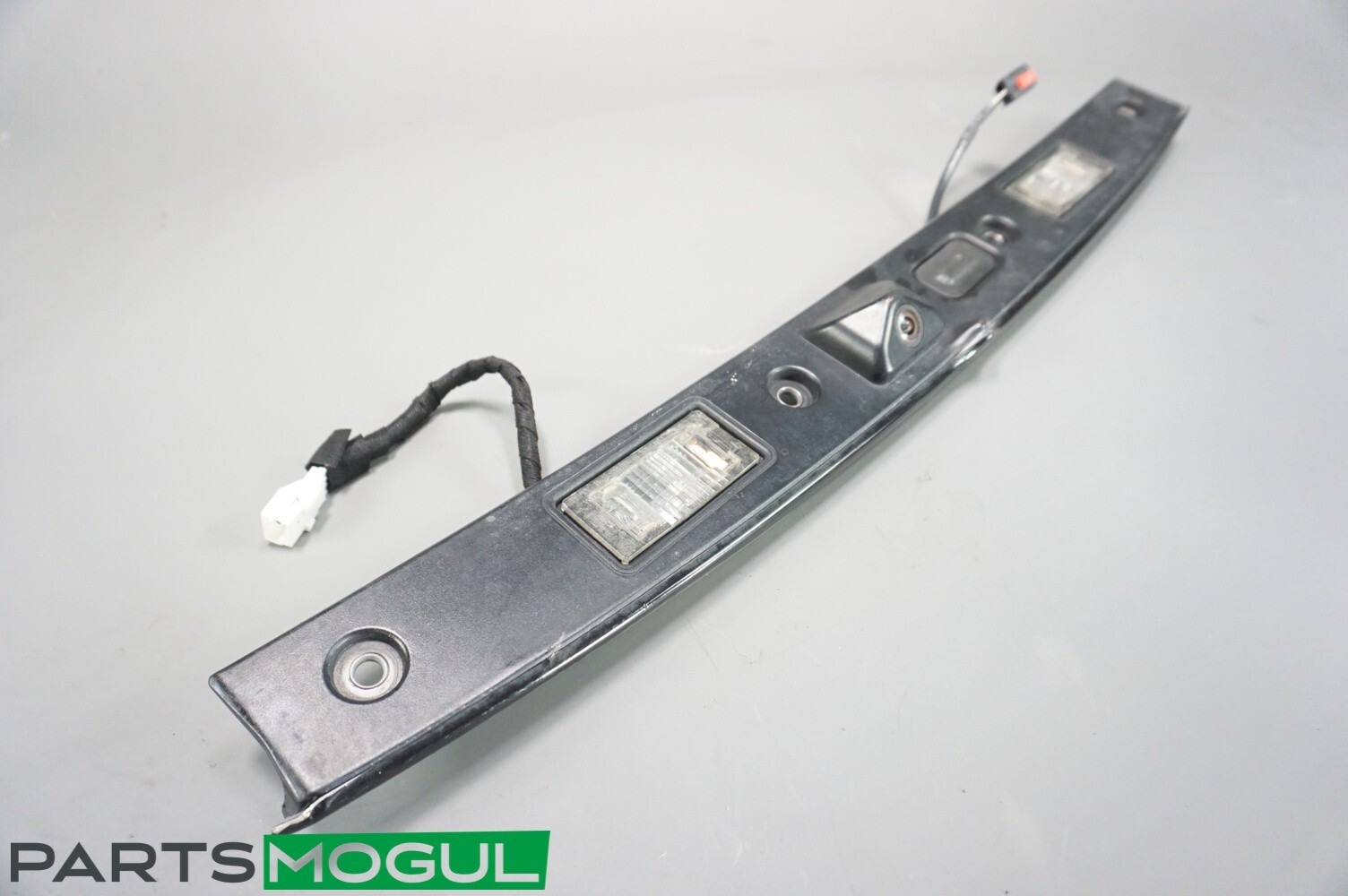 2014-2019 Maserati Quattroporte Rear Trunk Lid Grip Handle Molding Trim OEM