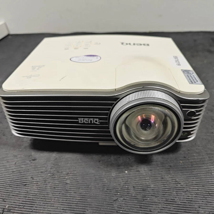 BenQ MX713ST Projektor - Ungeprüft, Kratzer, Nein Kabel - Bild 3 von 4