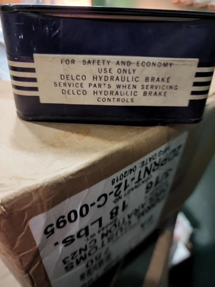 Cilindro de rueda trasera derecha Oldsmobile Buick 1959...1959-63 nuevo en stock GM # 5455292 Foto 2 de 3