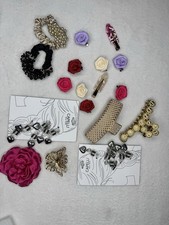 28 Hair Accessories Lot Clips Scrunchies Barrettes Flowers Capelli New York