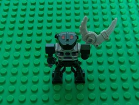 Lego Green Bionicle Minifigure Toa Mahri Kongu 2007 8927, bio020.  With Weapon!!