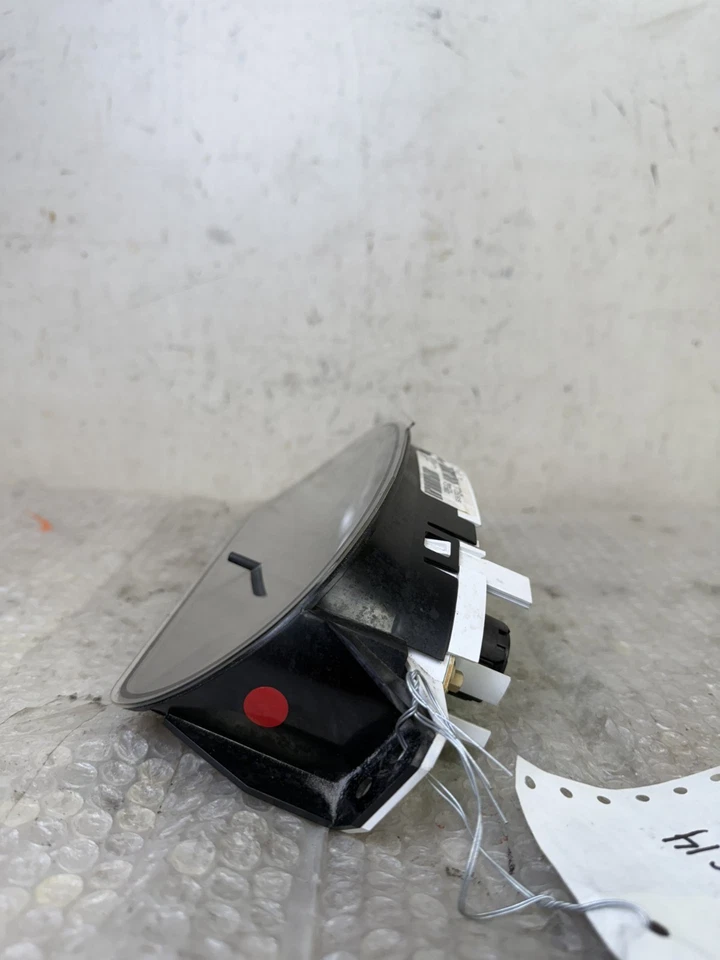 Velocímetro Saturn Ion Cluster 2005-2007 kilometraje desconocido 3329530032C fabricante de equipos originales Foto 4 de 4