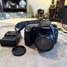 CANON EOS 60D 18MP DSLR Camera w/EF 50mm f/1.8 II Lens - Black