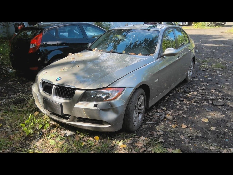 Parrilla de pasajero sedán parachoques superior montado para BMW 328i 33263 07-08 Foto 3 de 4