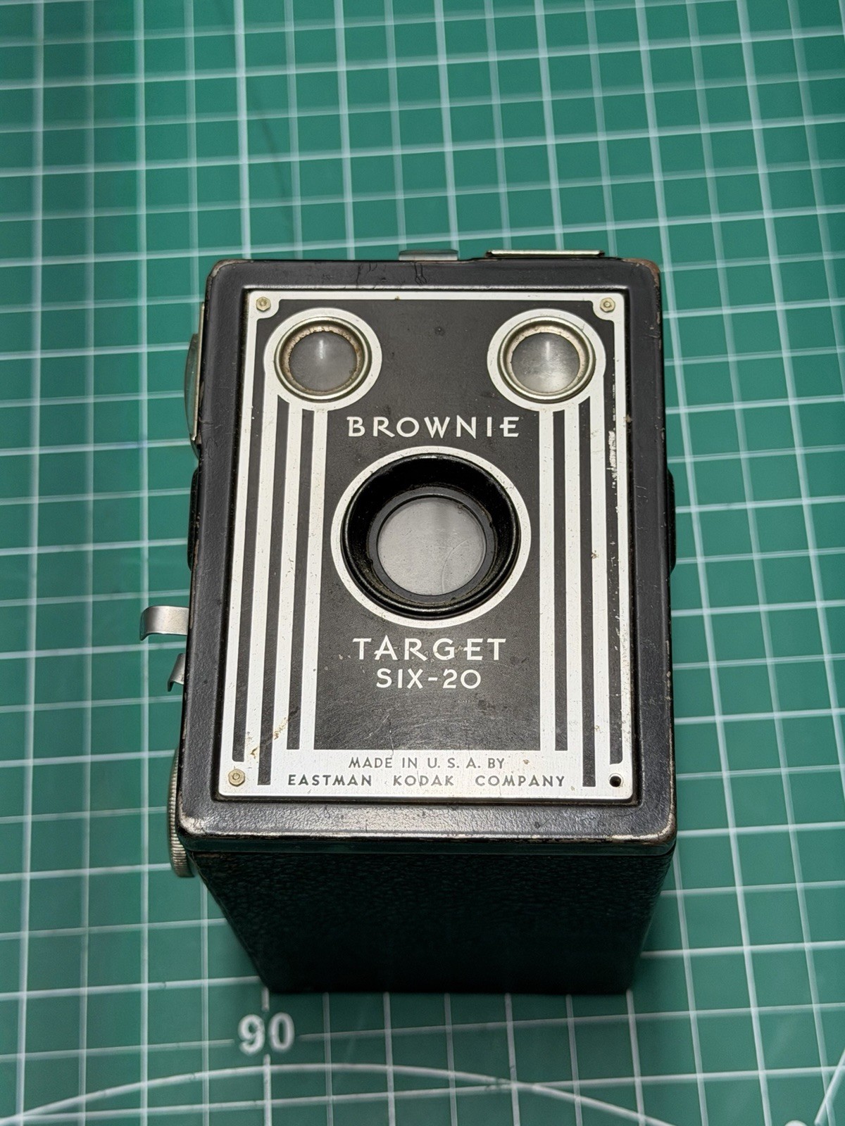 Vintage Kodak Brownie Target Six-20 box camera