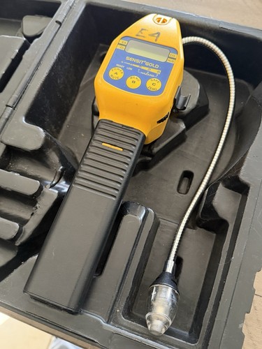 Sensit Gold Combustible Gas Leak Detector With Case Bundle Read