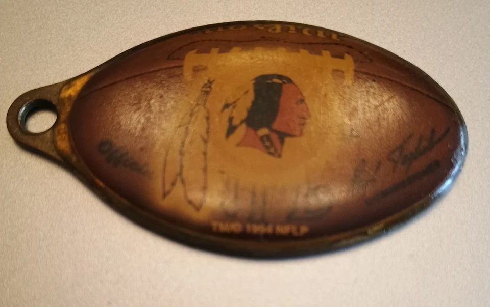Vtg Wincraft NFLP 1994 Football Shaped Washington Redskins Key Chain Indian Rare - Image 2 of 4