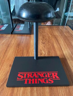Stranger Things Custom Display Maskenständer - MADE TO ORDER 