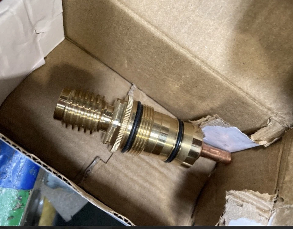 4705000 Cartucho termostático compatible con válvulas de ducha Grohe Grohe 1/2” Foto 2 de 3