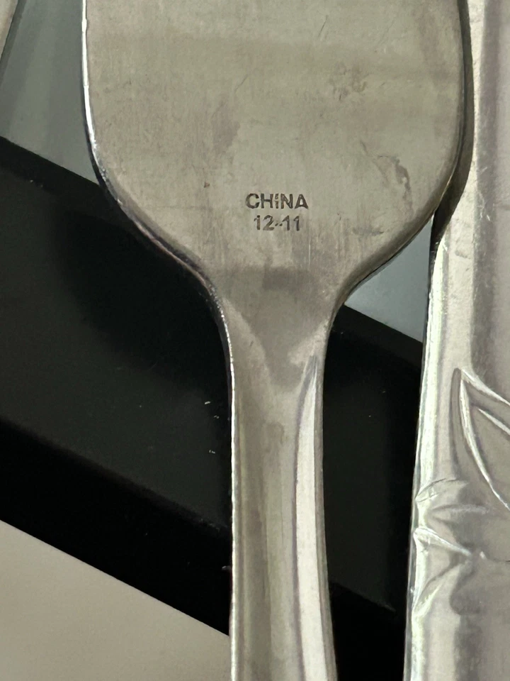 Vintage ONEIDA OHS408 Stainless Flatware Floral Handle 12 pieces Replacement  - Image 3 of 4