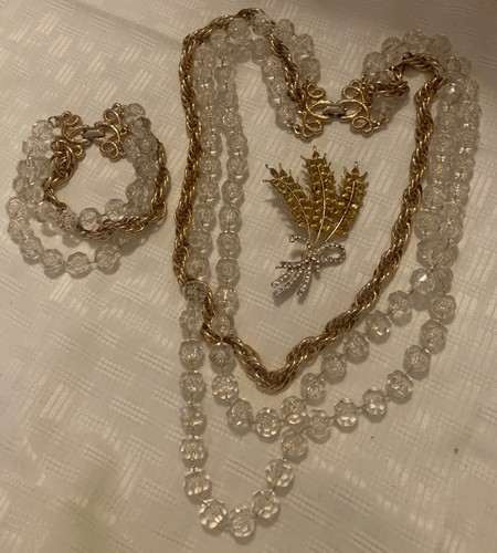 Classic 1970s Sarah Cov goldtone Lucite Rhinestone Trio