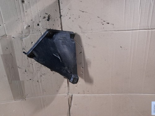 Audi A6 4B Motorhalter Stütze Links 4B0199307C