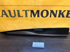 RENAULT CLIO MK4 DRIVERS REAR DOOR TRIM/LOWER DOOR MOULDING BLACK AND CHROME